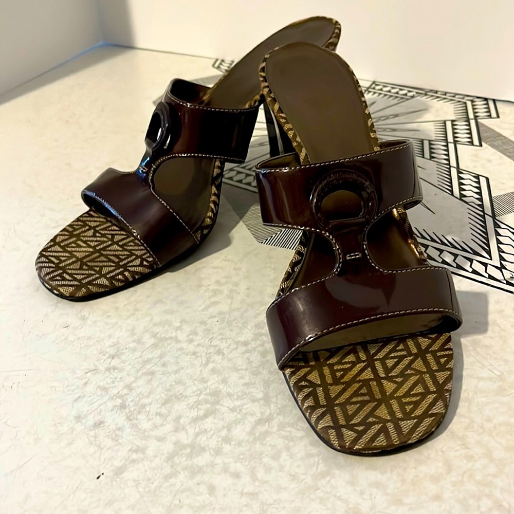 Anne Klein Sandals Size 10 medium